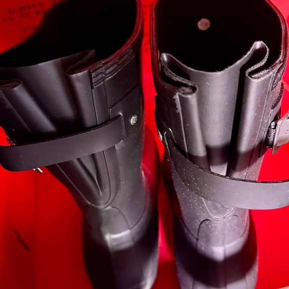 Hunter Black Winter Rain Boots Adjustable Buckle - Picture 4 of 6